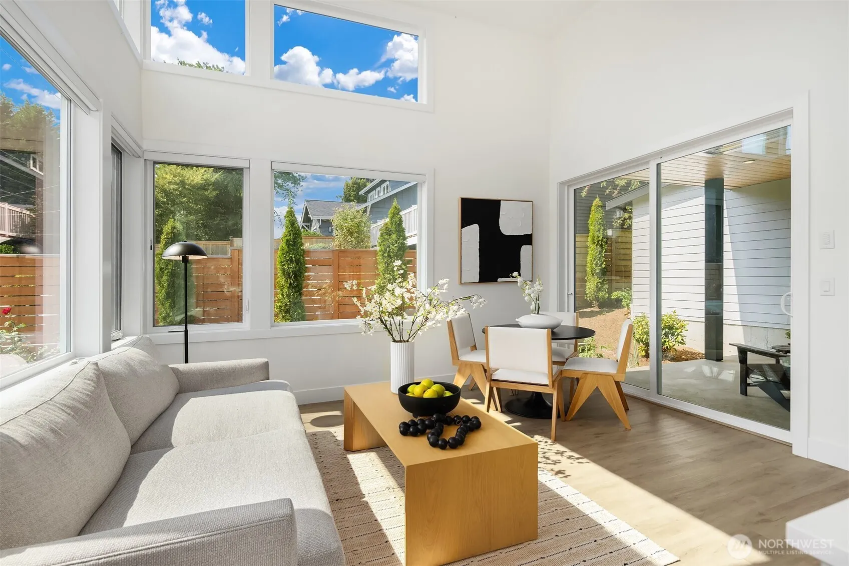 436 10th Avenue #A, Kirkland, WA 98033