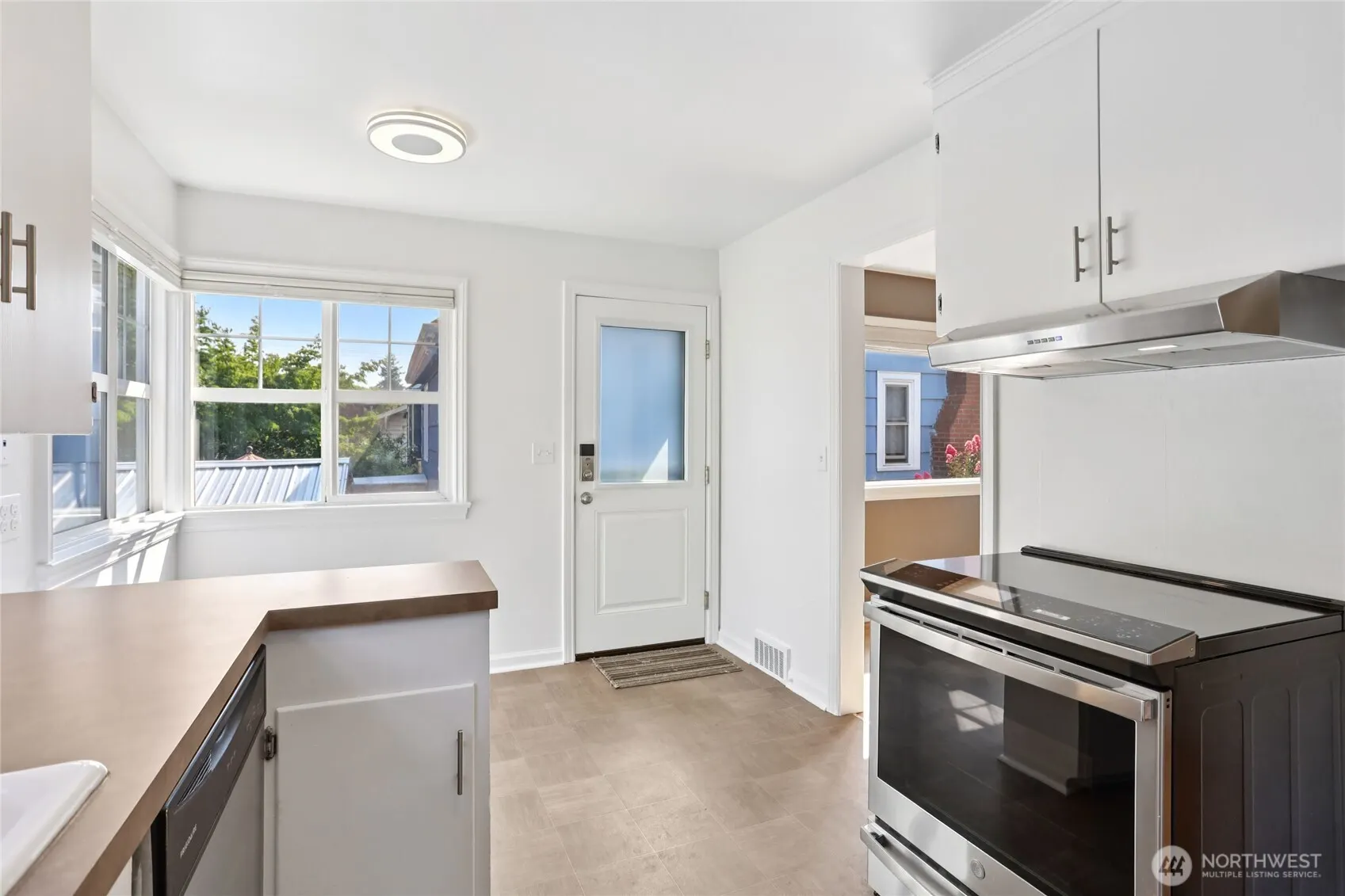 7322 21st Avenue NW, Seattle, WA 98117