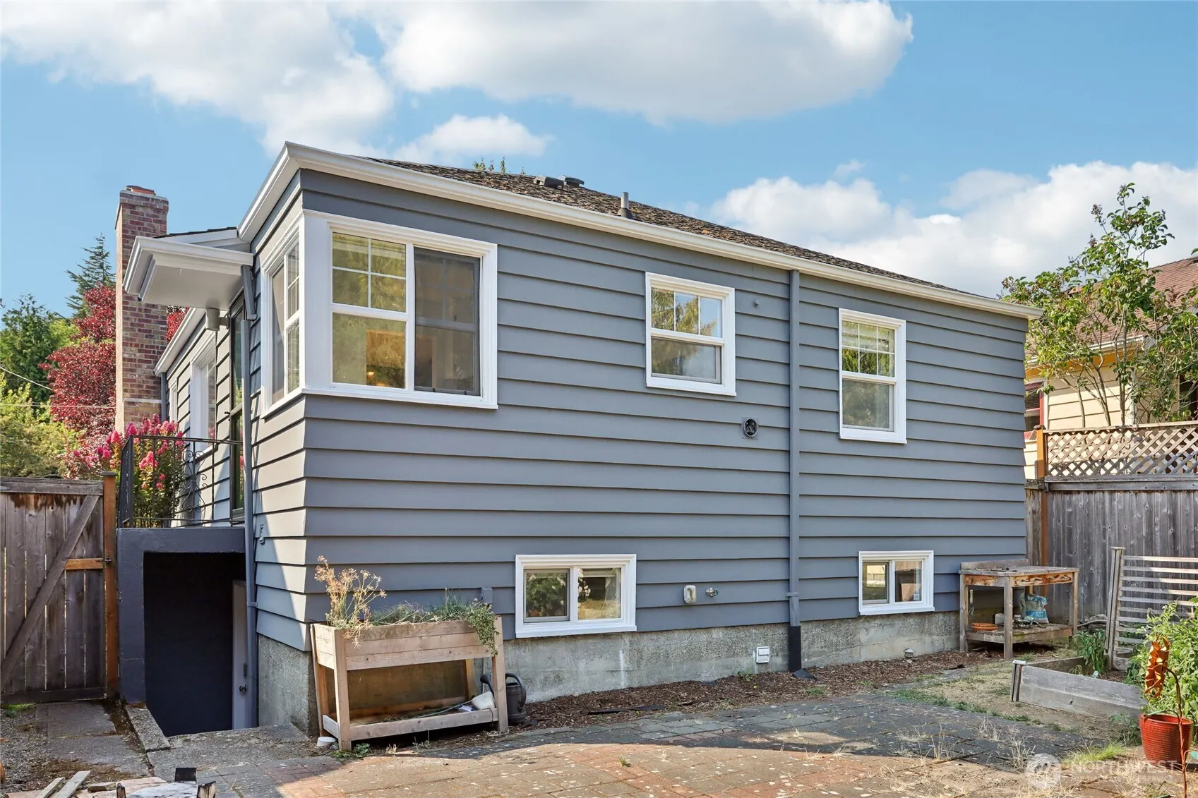7322 21st Avenue NW, Seattle, WA 98117