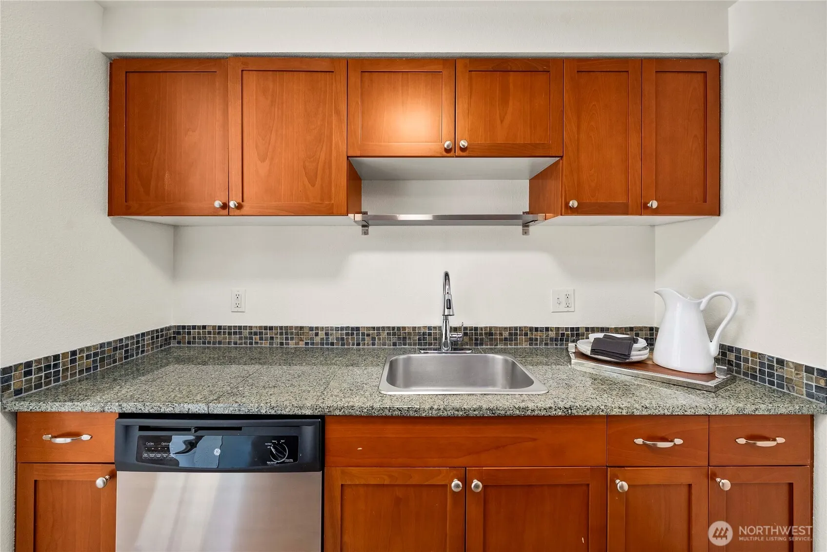 4831 Fauntleroy Way SW #401, Seattle, WA 98116
