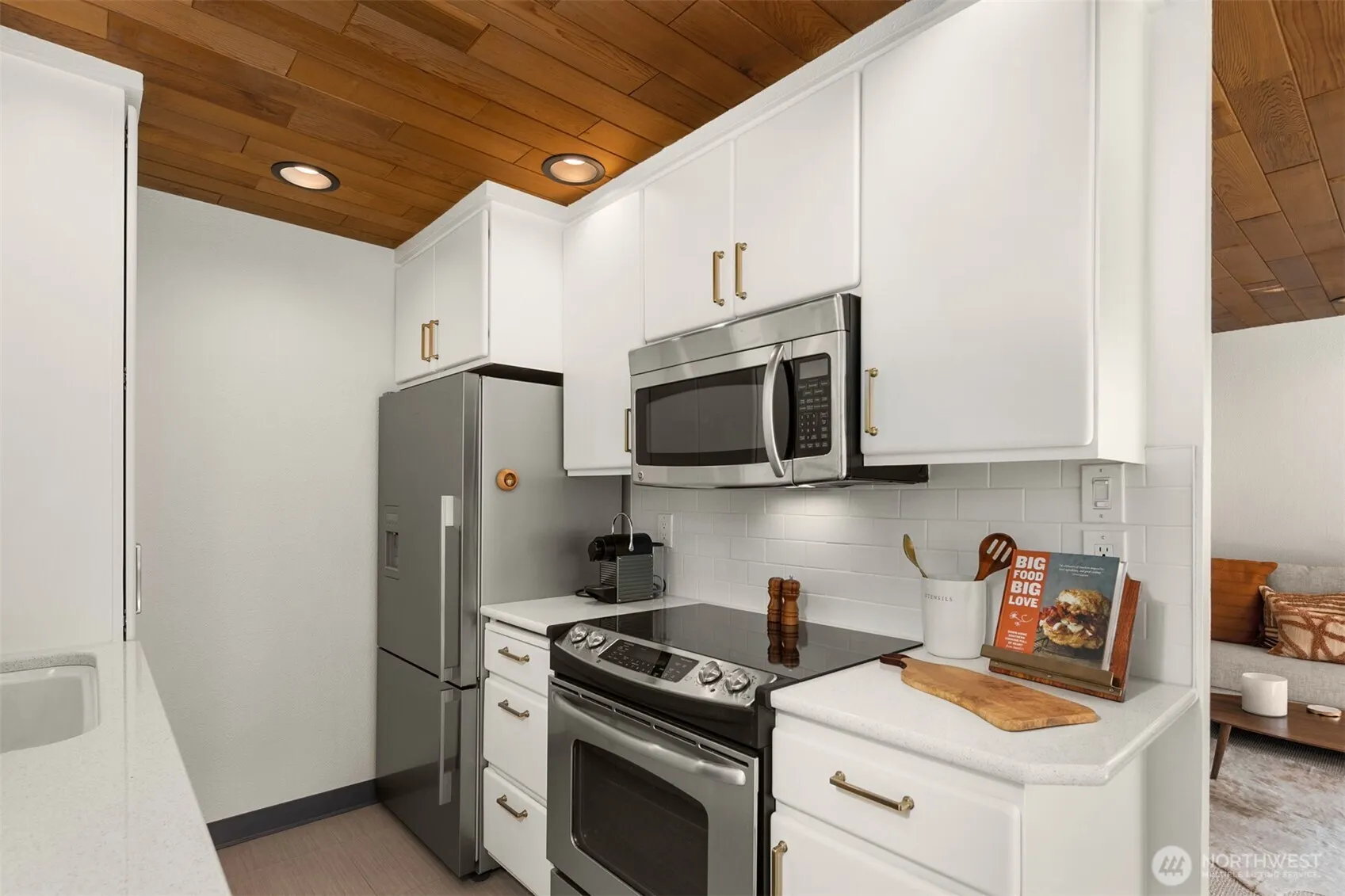733 Lake Street S #101, Kirkland, WA 98033-6475