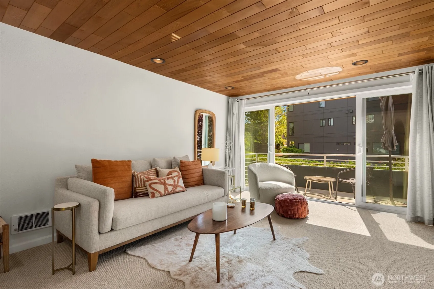 733 Lake Street S #101, Kirkland, WA 98033-6475