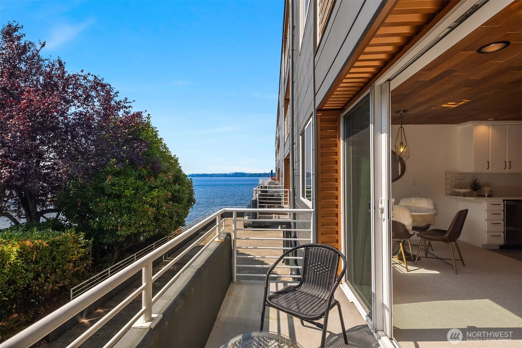 733 Lake Street S #101, Kirkland, WA 98033-6475