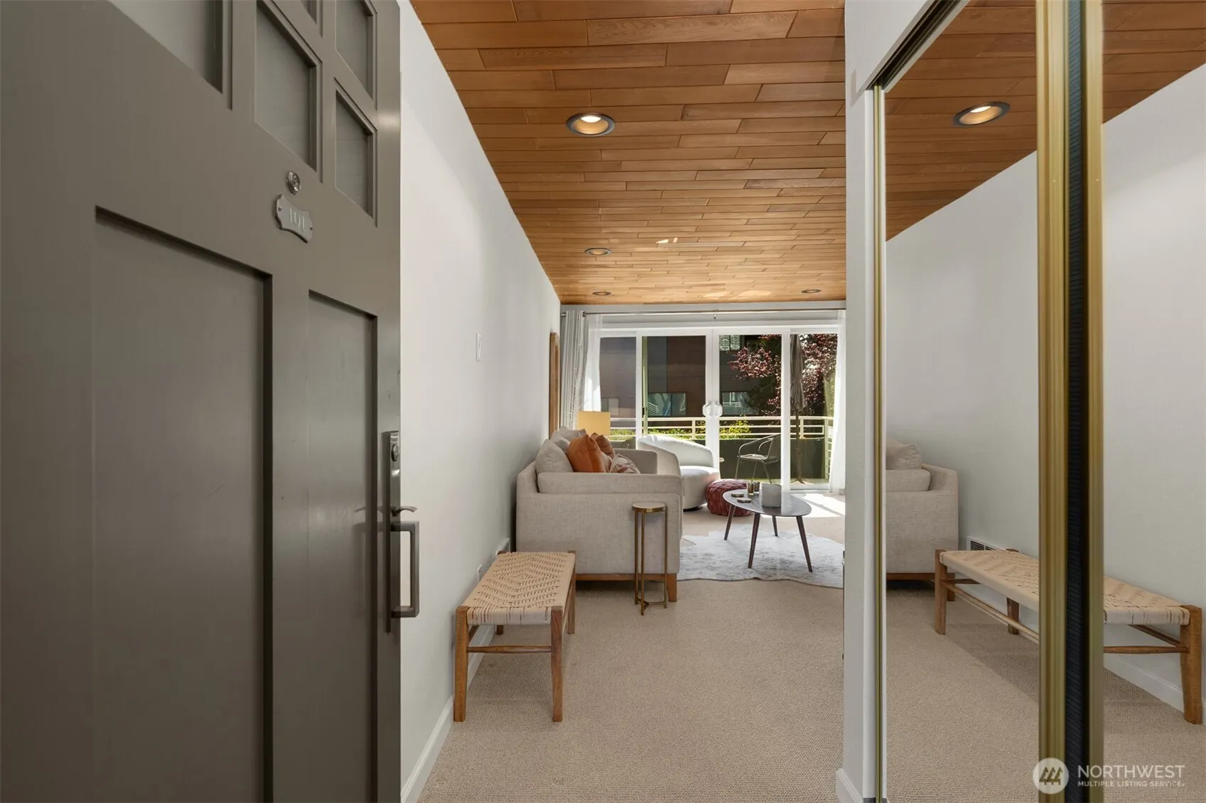 733 Lake Street S #101, Kirkland, WA 98033-6475