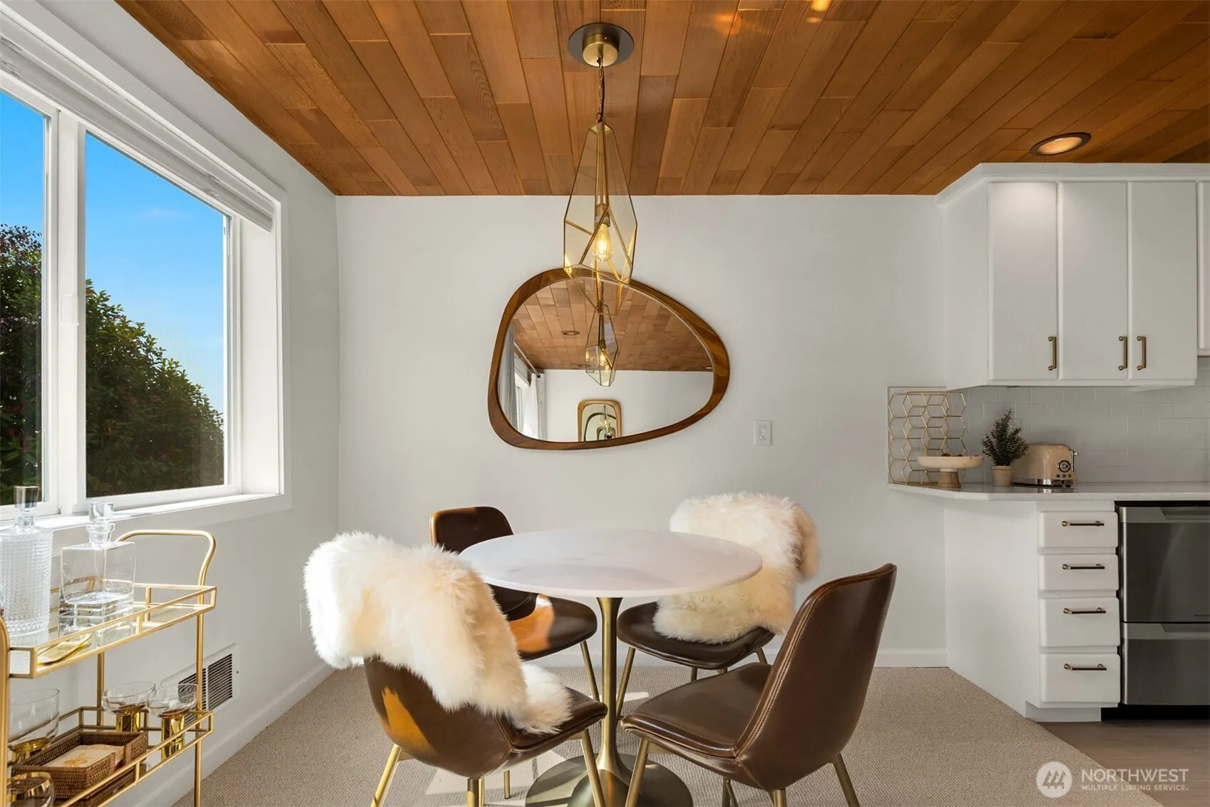 733 Lake Street S #101, Kirkland, WA 98033-6475