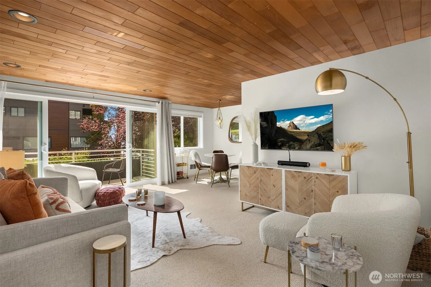 733 Lake Street S #101, Kirkland, WA 98033-6475