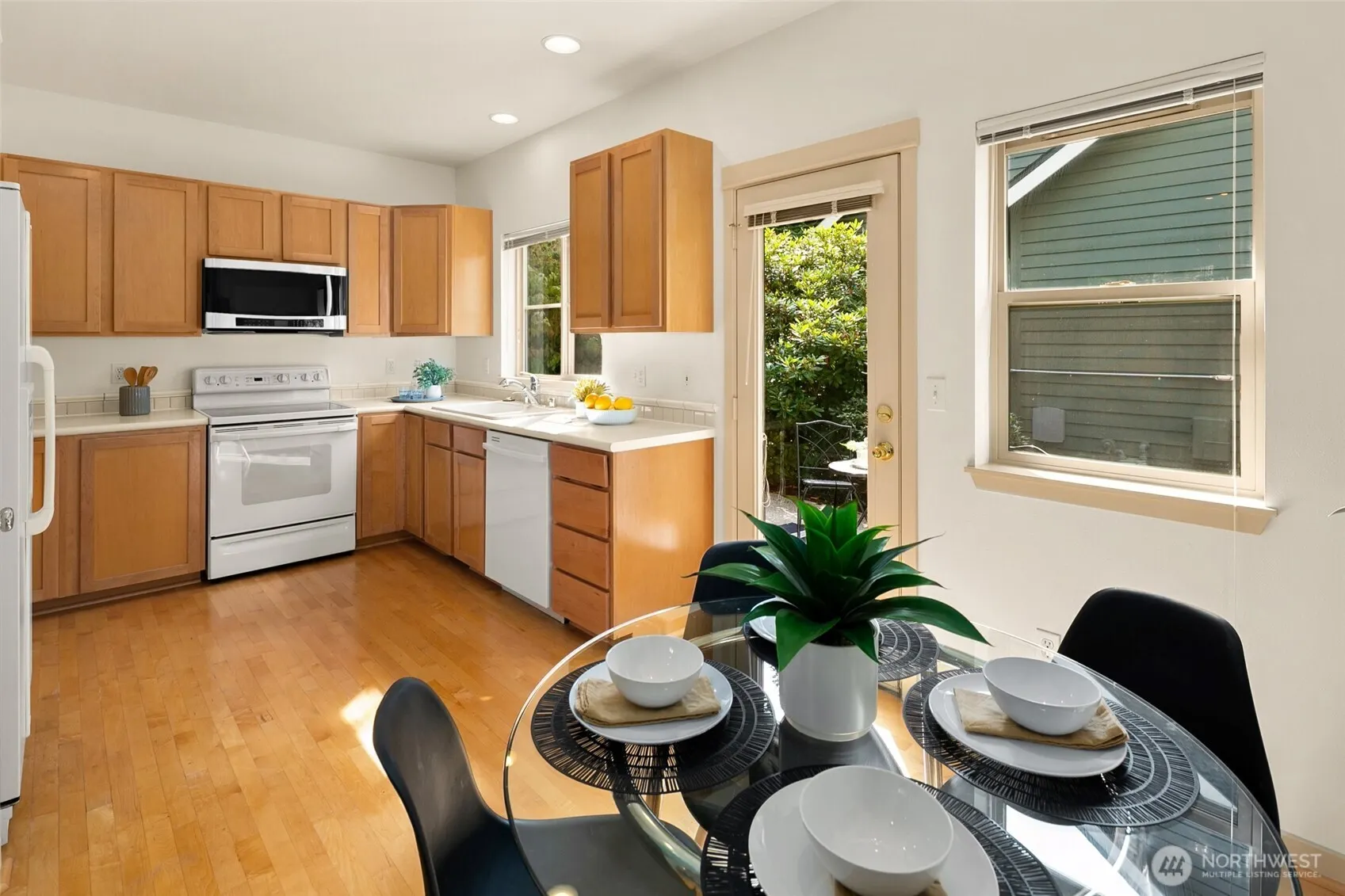15939 NE 95th Way #12, Redmond, WA 98052