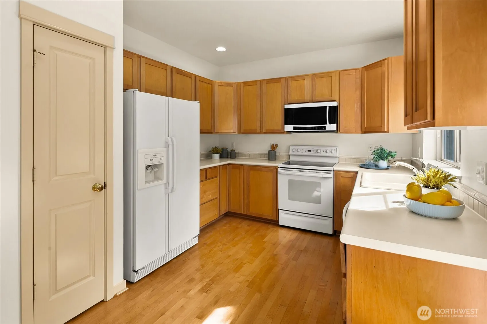 15939 NE 95th Way #12, Redmond, WA 98052