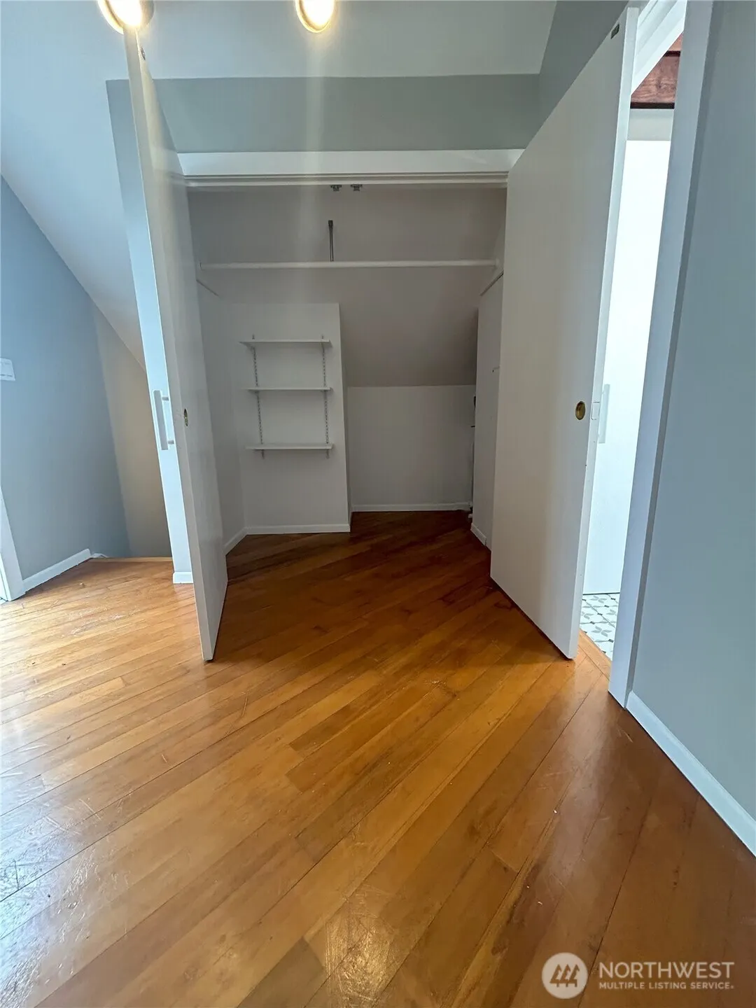 417 Minor Avenue N, Seattle, WA 98109