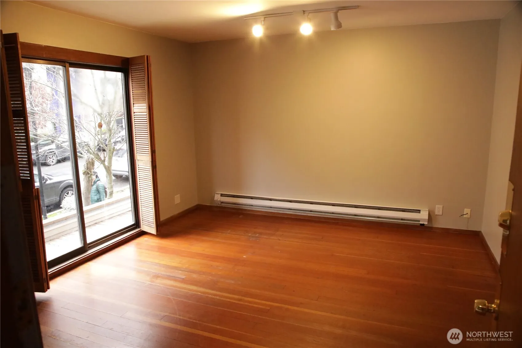 417 Minor Avenue N, Seattle, WA 98109
