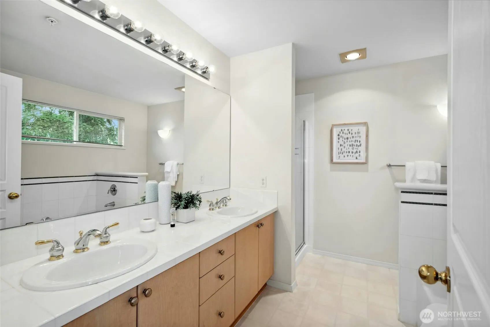 2840 139th Avenue SE #9, Bellevue, WA 98005