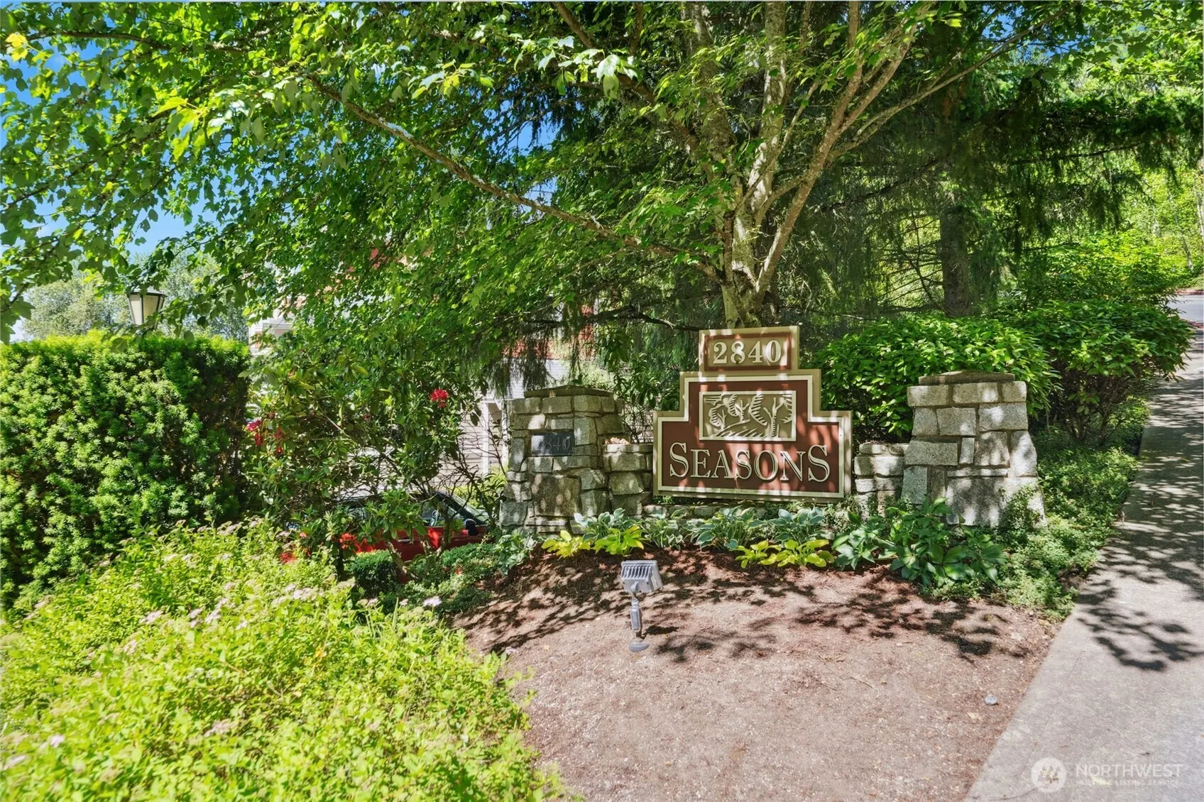 2840 139th Avenue SE #9, Bellevue, WA 98005