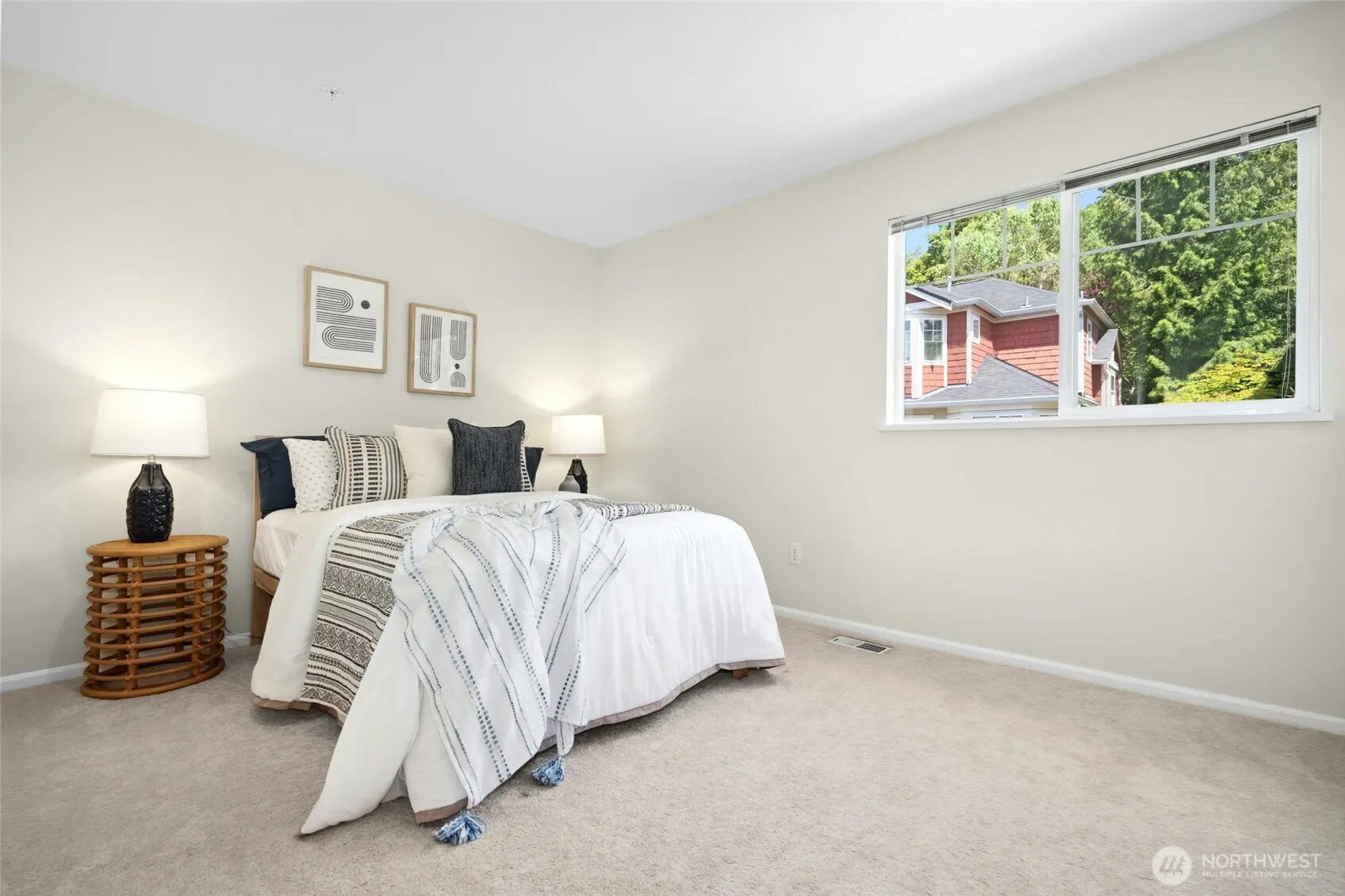 2840 139th Avenue SE #9, Bellevue, WA 98005