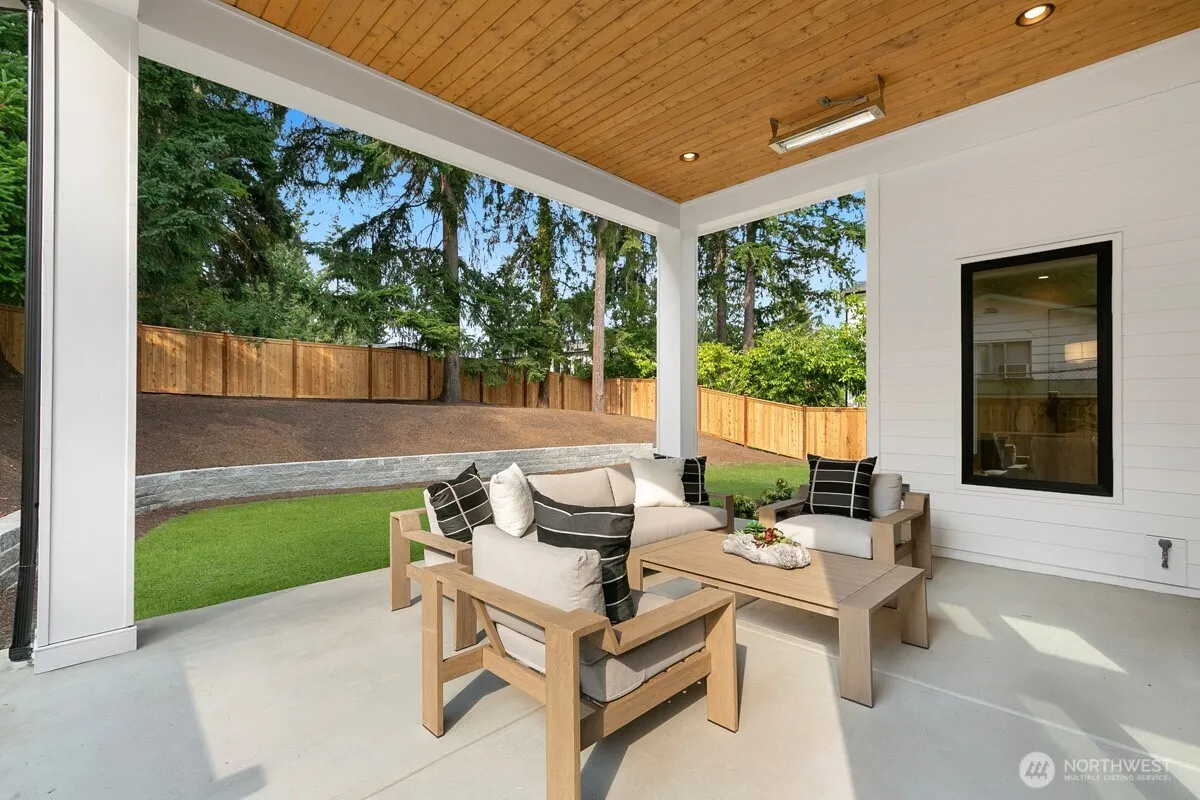 14418 SE 40th Street , Bellevue, WA 98006