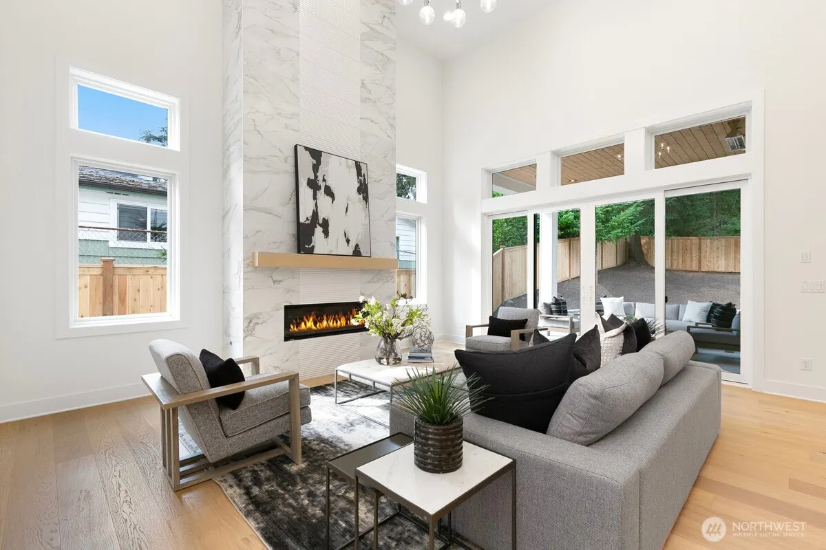 14418 SE 40th Street , Bellevue, WA 98006