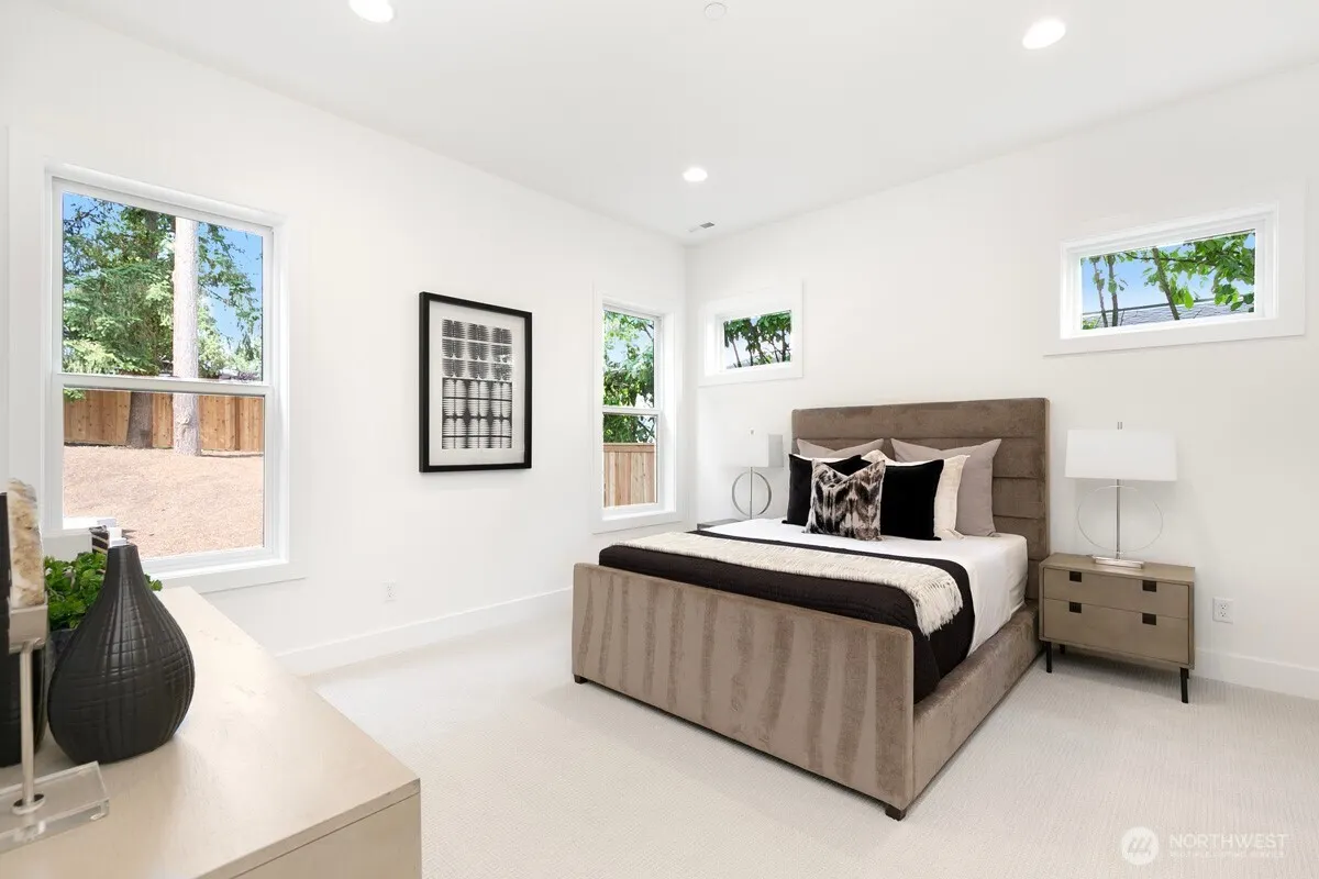 14418 SE 40th Street , Bellevue, WA 98006