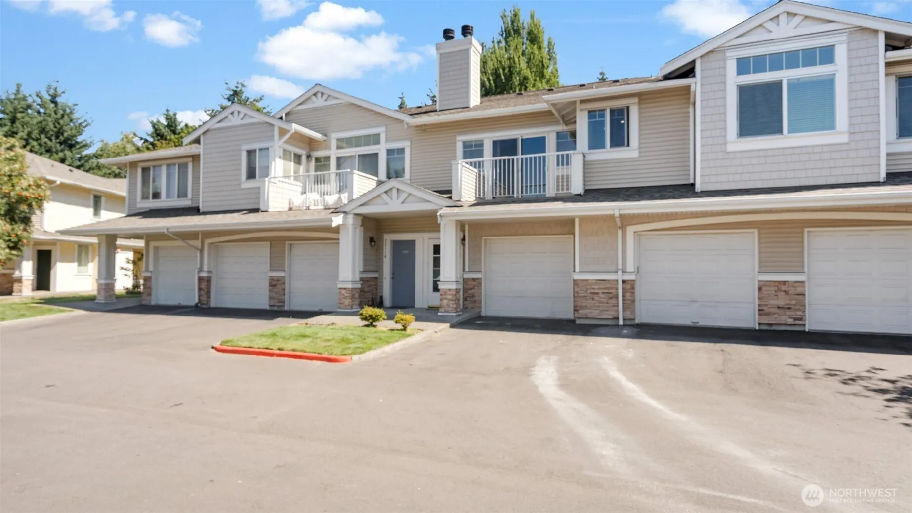 23118 59th Place S #15-4, Kent, WA 98032