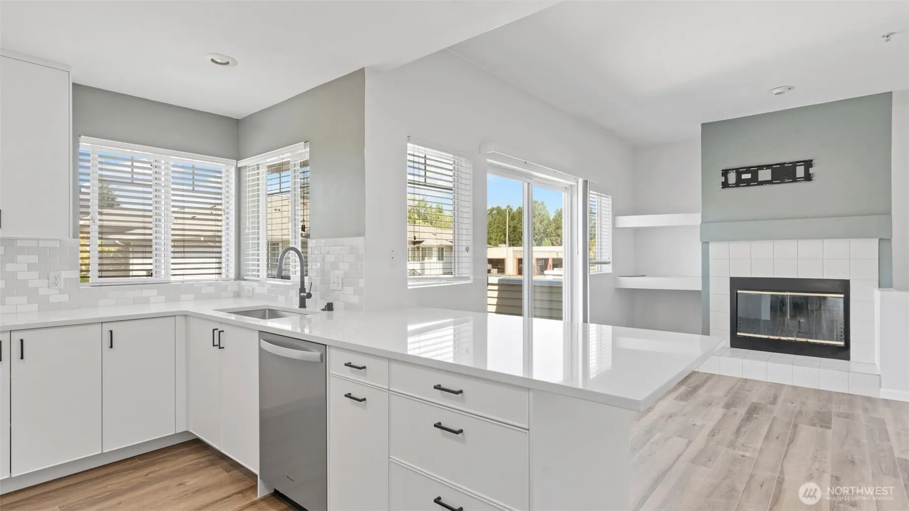 23118 59th Place S #15-4, Kent, WA 98032