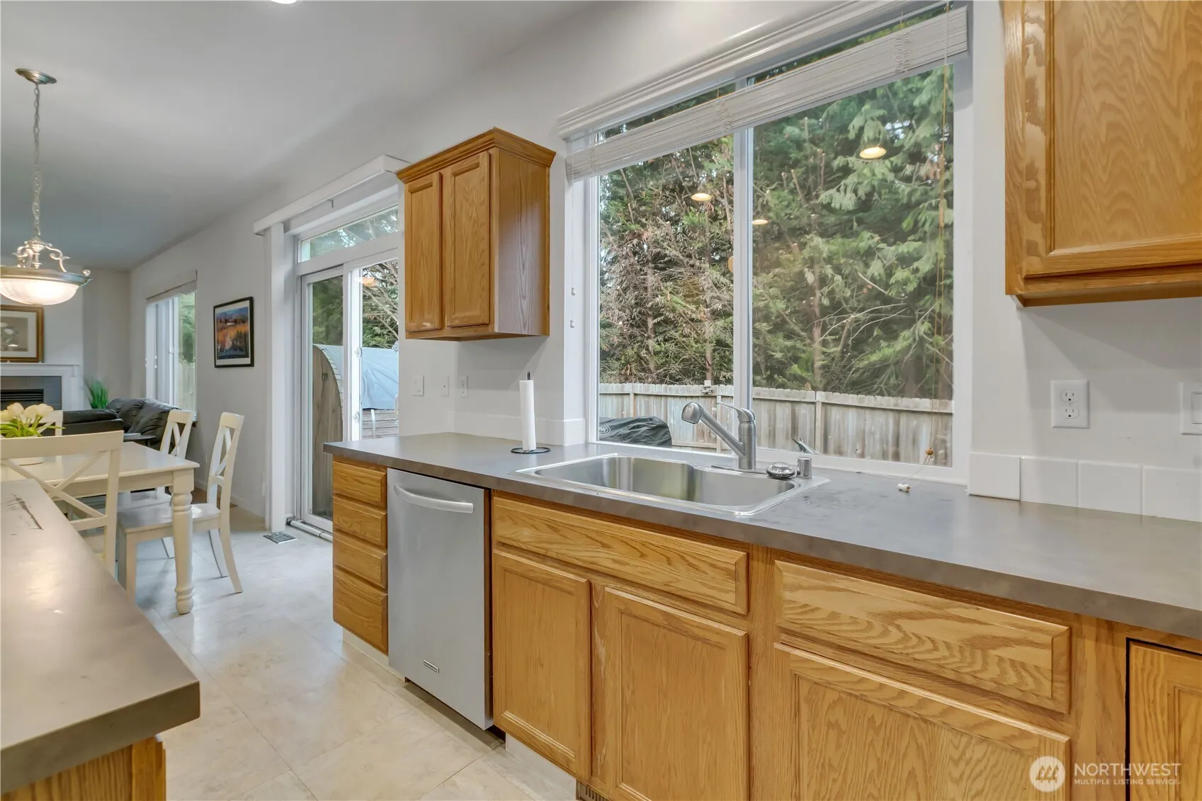 14112 SE 280th Place , Kent, WA 98042