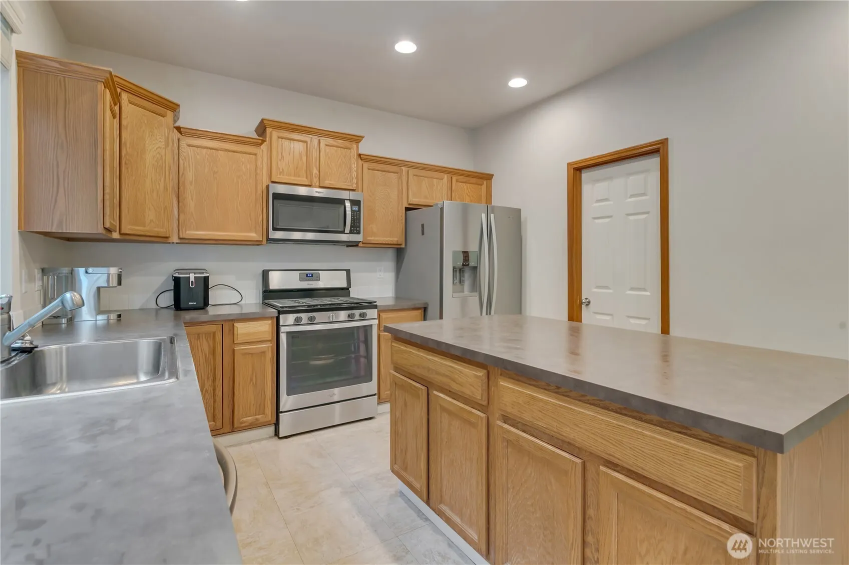 14112 SE 280th Place , Kent, WA 98042