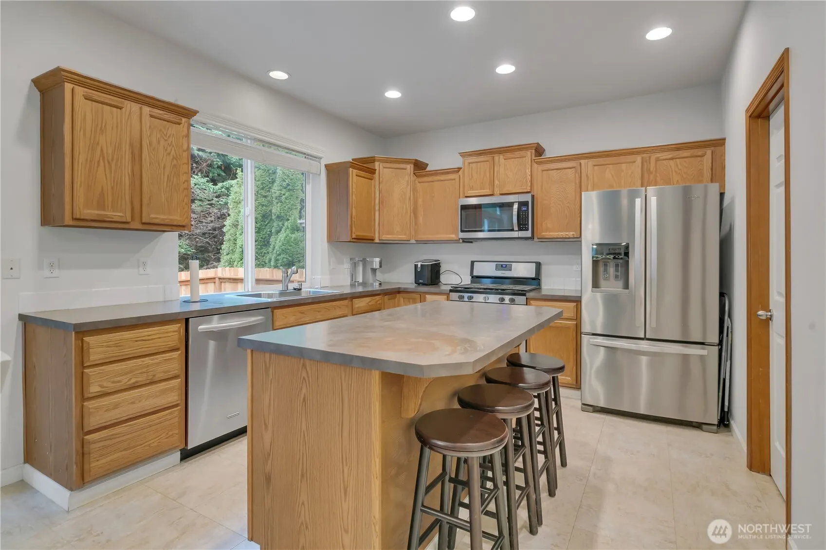 14112 SE 280th Place , Kent, WA 98042