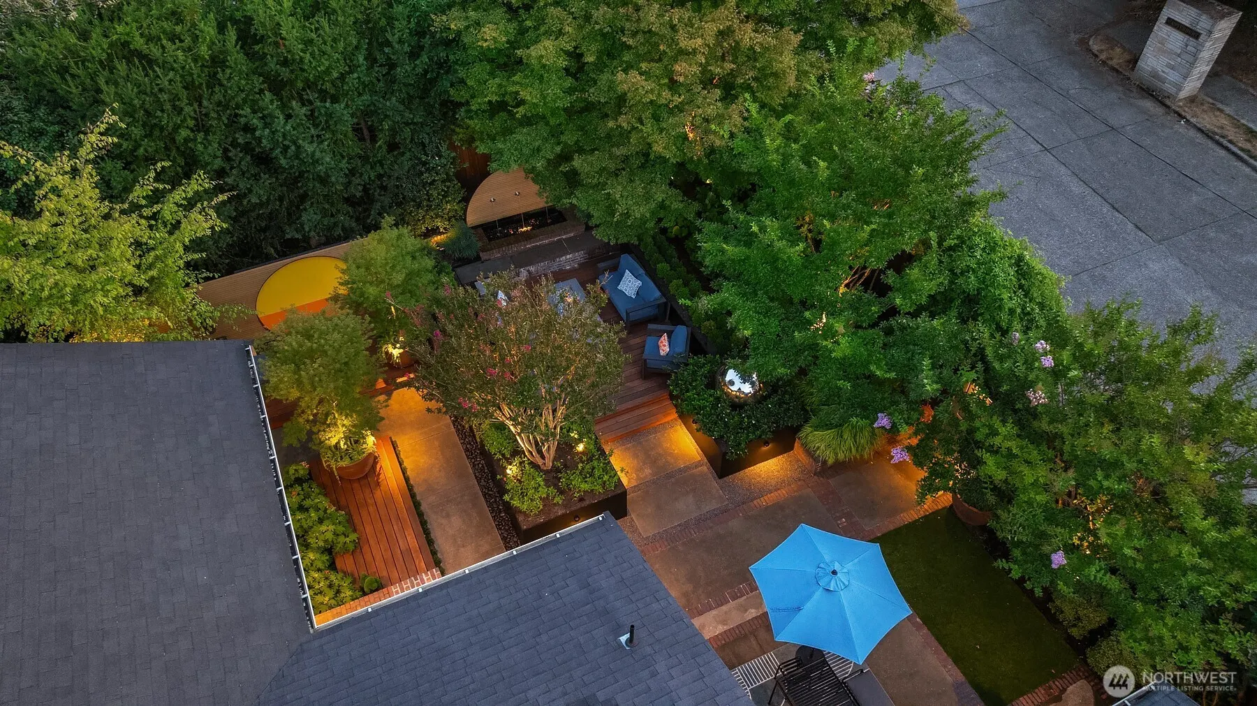 2000 38th Avenue E, Seattle, WA 98112-2411