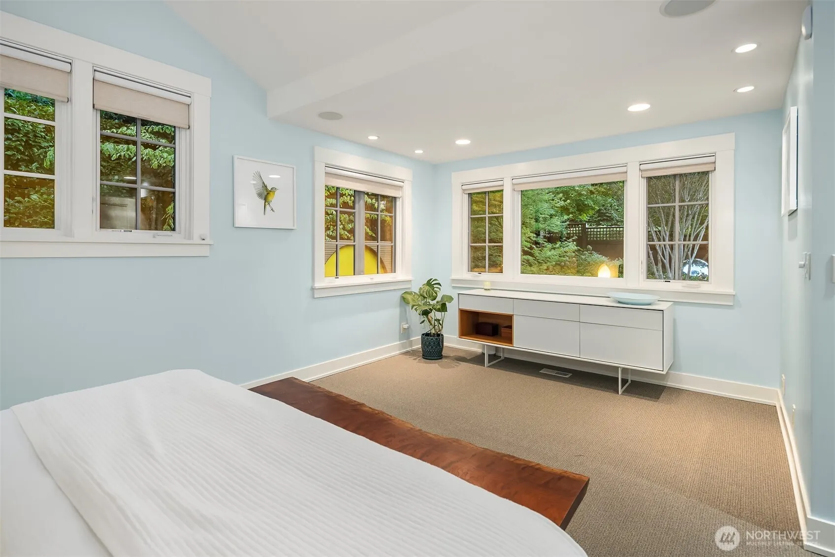 2000 38th Avenue E, Seattle, WA 98112-2411