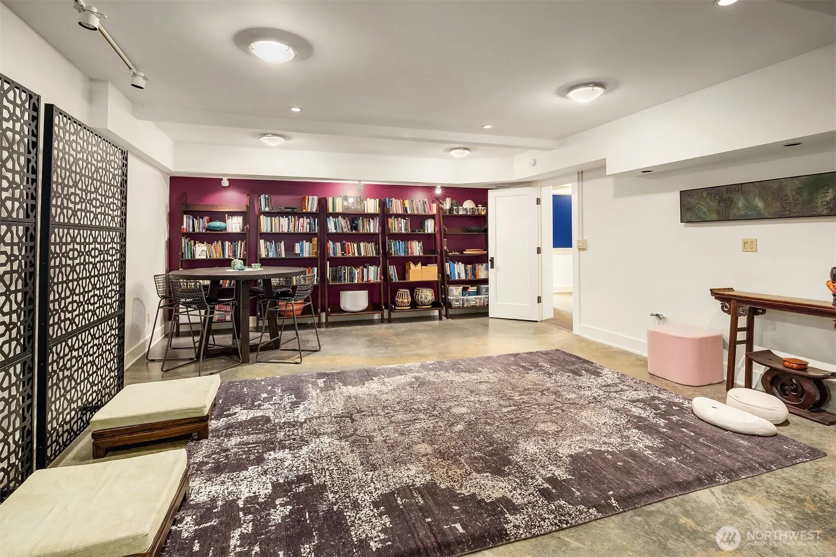 2000 38th Avenue E, Seattle, WA 98112-2411