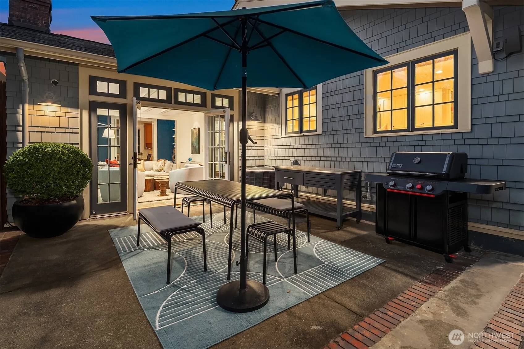 2000 38th Avenue E, Seattle, WA 98112-2411