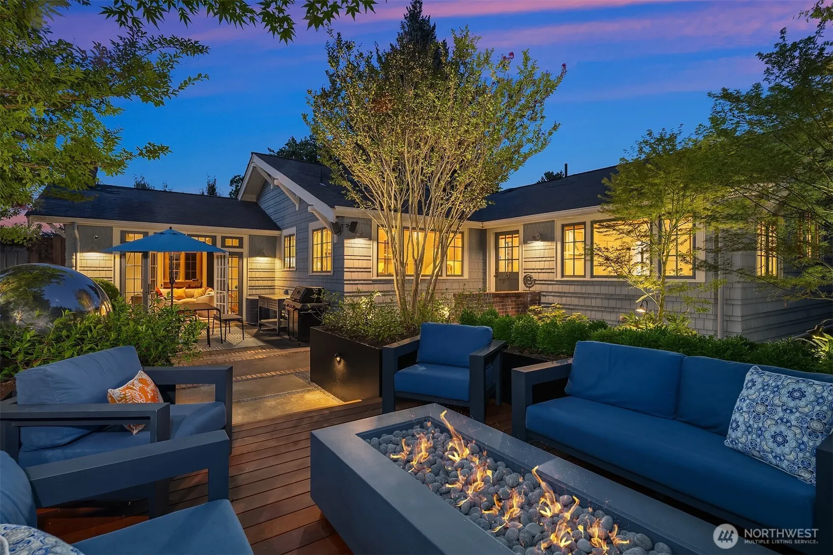 2000 38th Avenue E, Seattle, WA 98112-2411