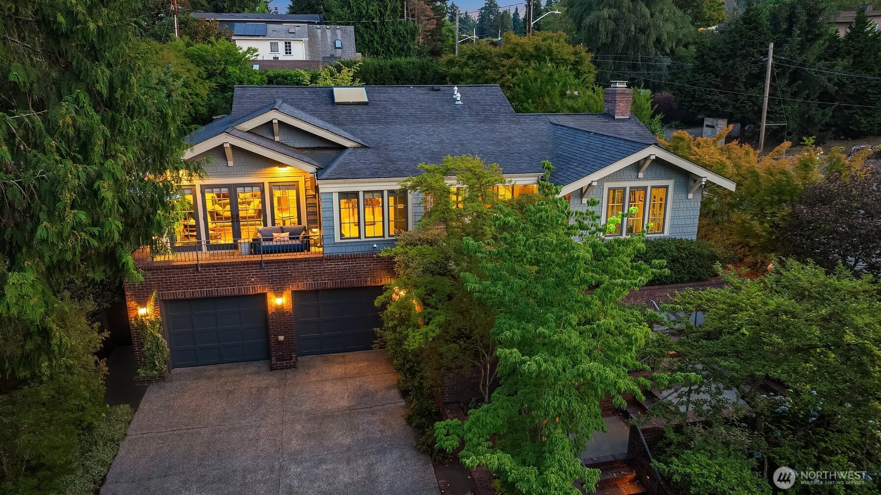 2000 38th Avenue E, Seattle, WA 98112-2411
