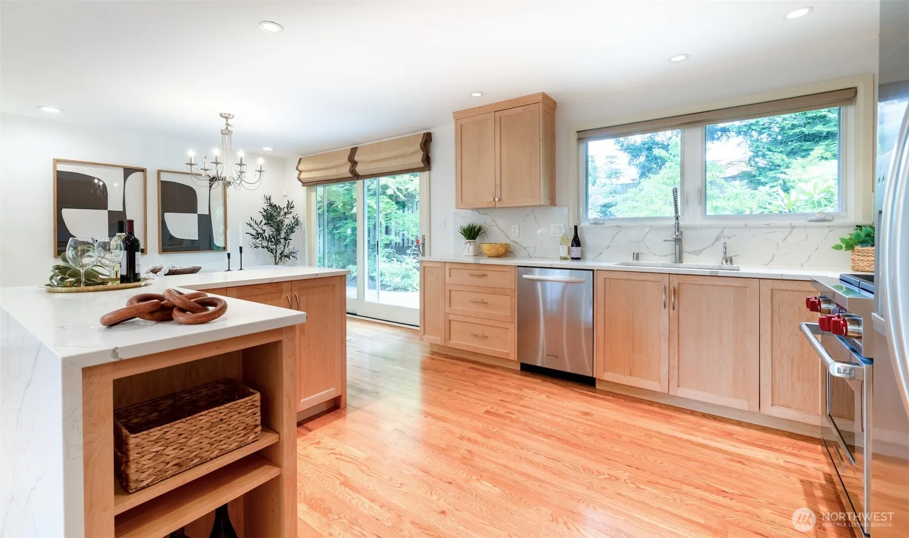 17134 NE 8th Place , Bellevue, WA 98008