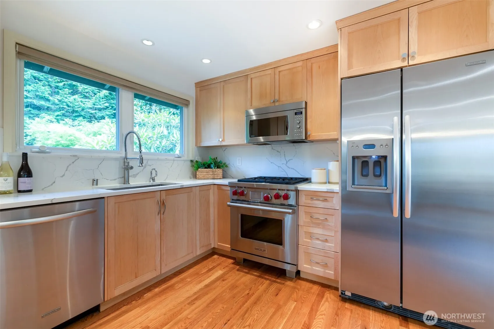 17134 NE 8th Place , Bellevue, WA 98008