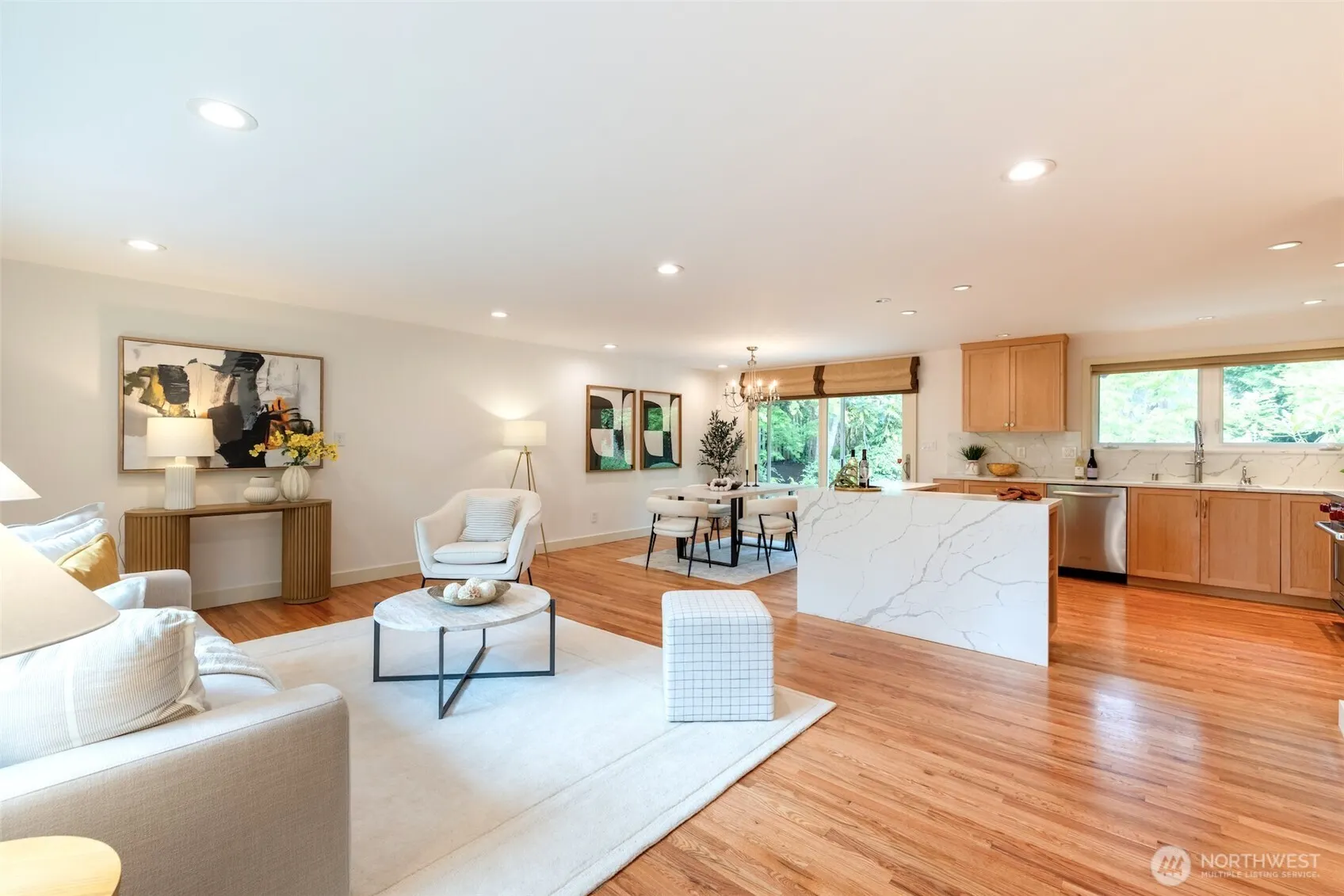 17134 NE 8th Place , Bellevue, WA 98008