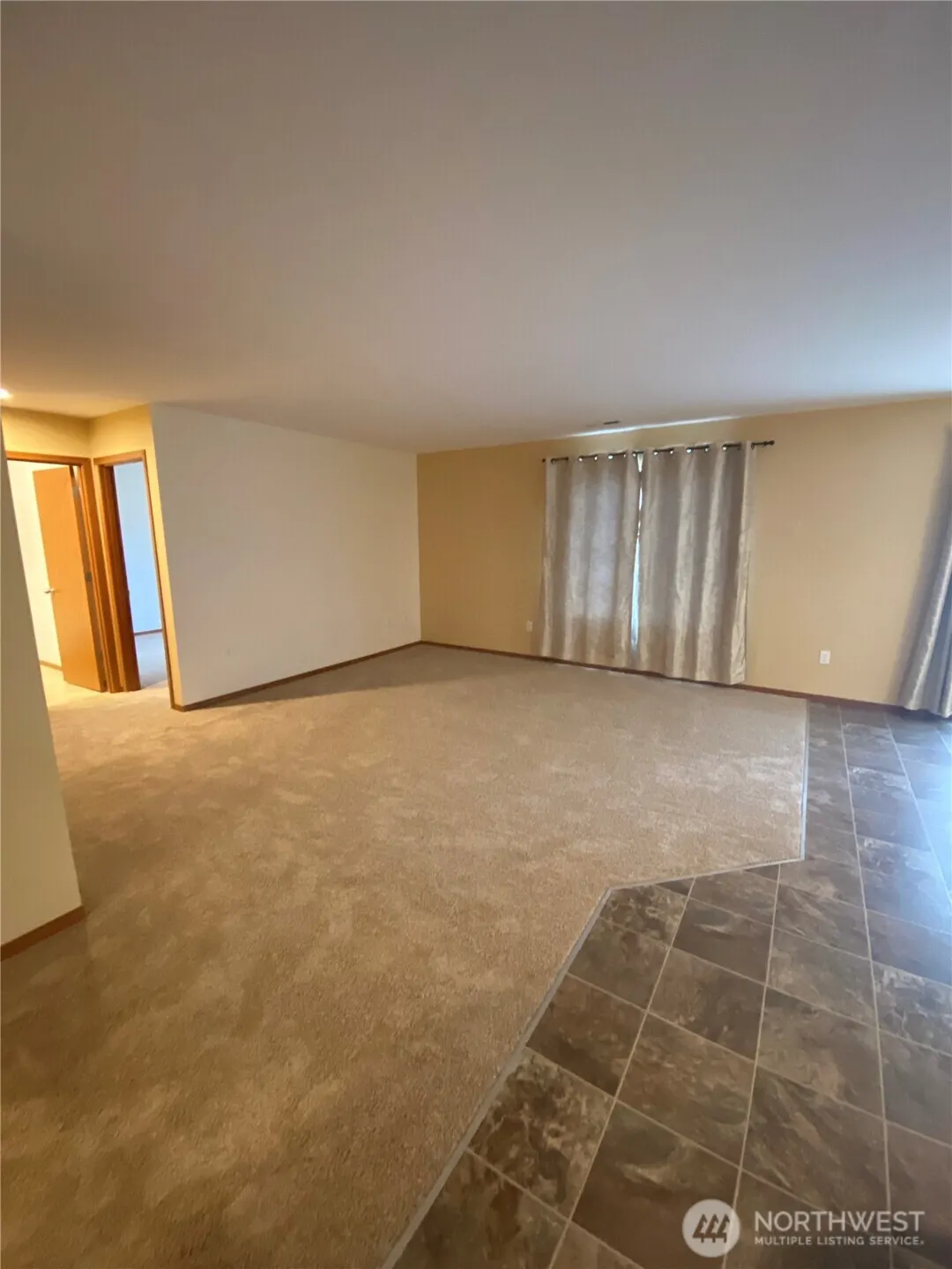 12205 SE 262nd Court , Kent, WA 98030