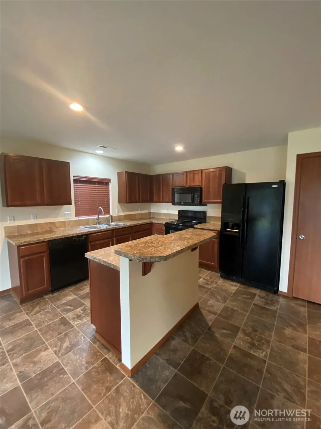 12205 SE 262nd Court , Kent, WA 98030