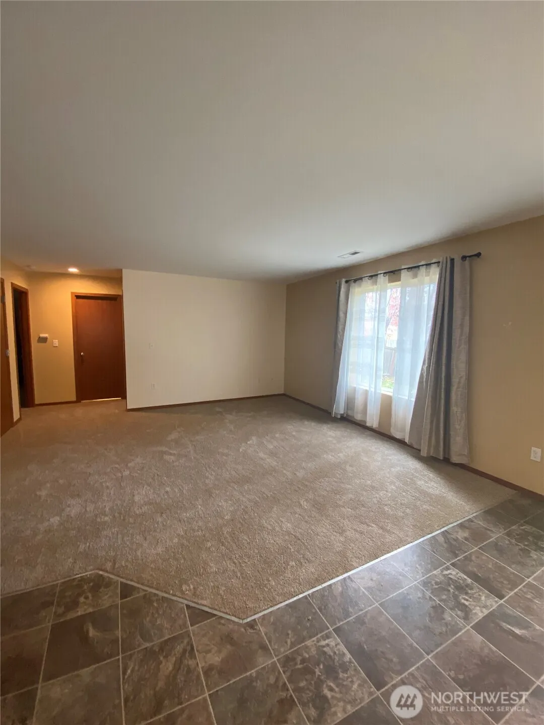 12205 SE 262nd Court , Kent, WA 98030