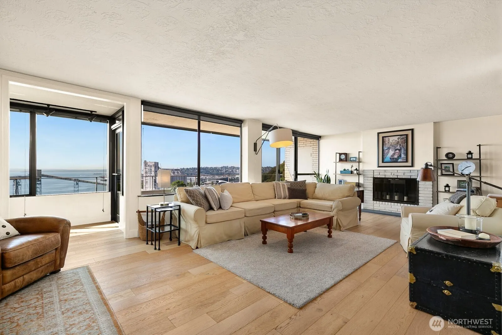 521 5th Avenue W #1003, Seattle, WA 98119