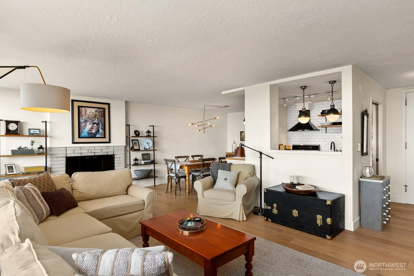 521 5th Avenue W #1003, Seattle, WA 98119