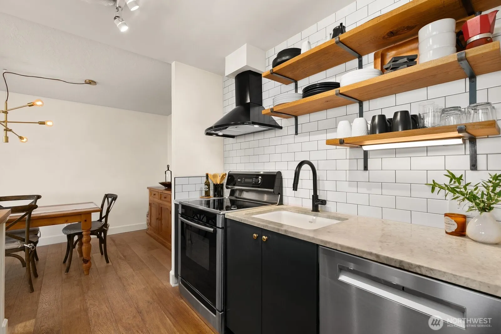 521 5th Avenue W #1003, Seattle, WA 98119