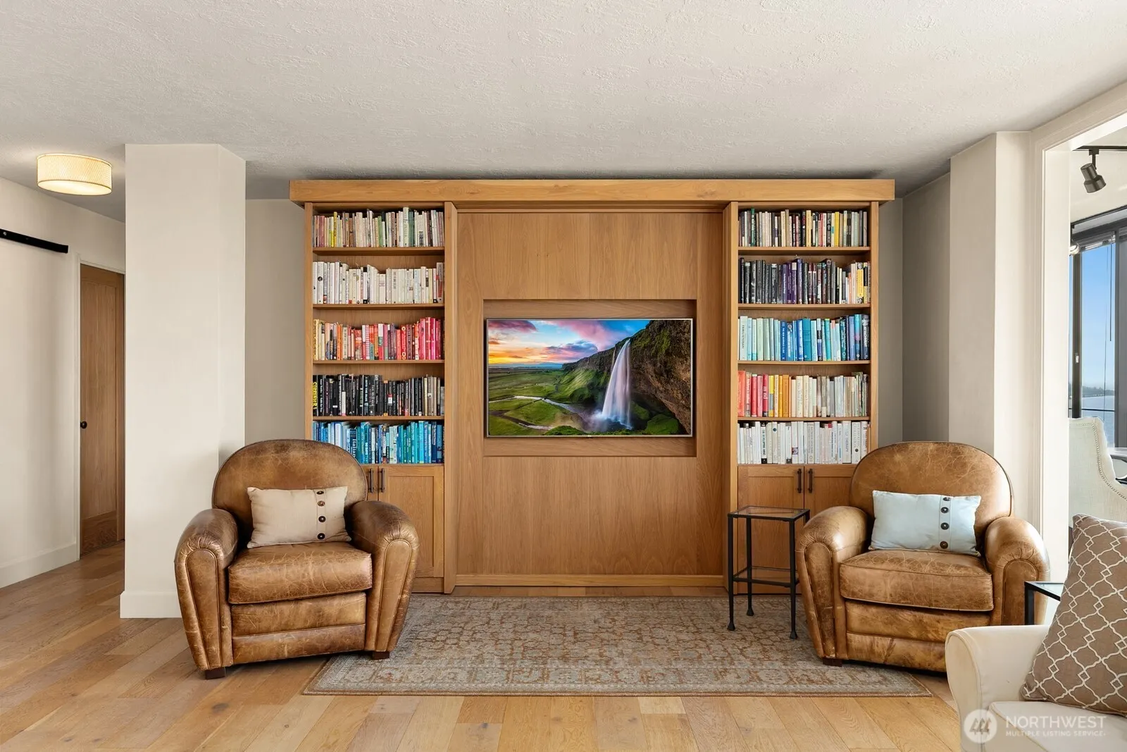 521 5th Avenue W #1003, Seattle, WA 98119