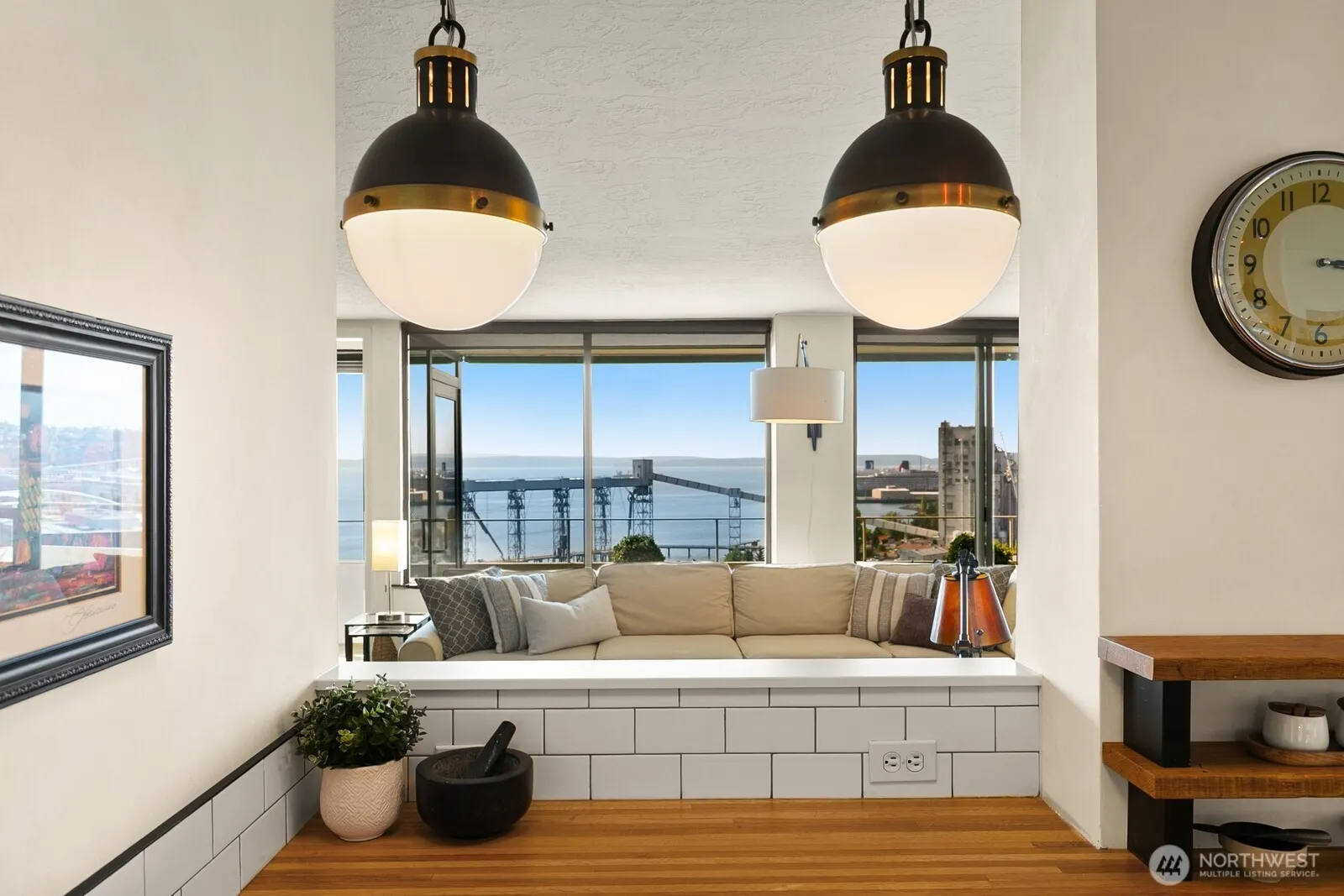 521 5th Avenue W #1003, Seattle, WA 98119