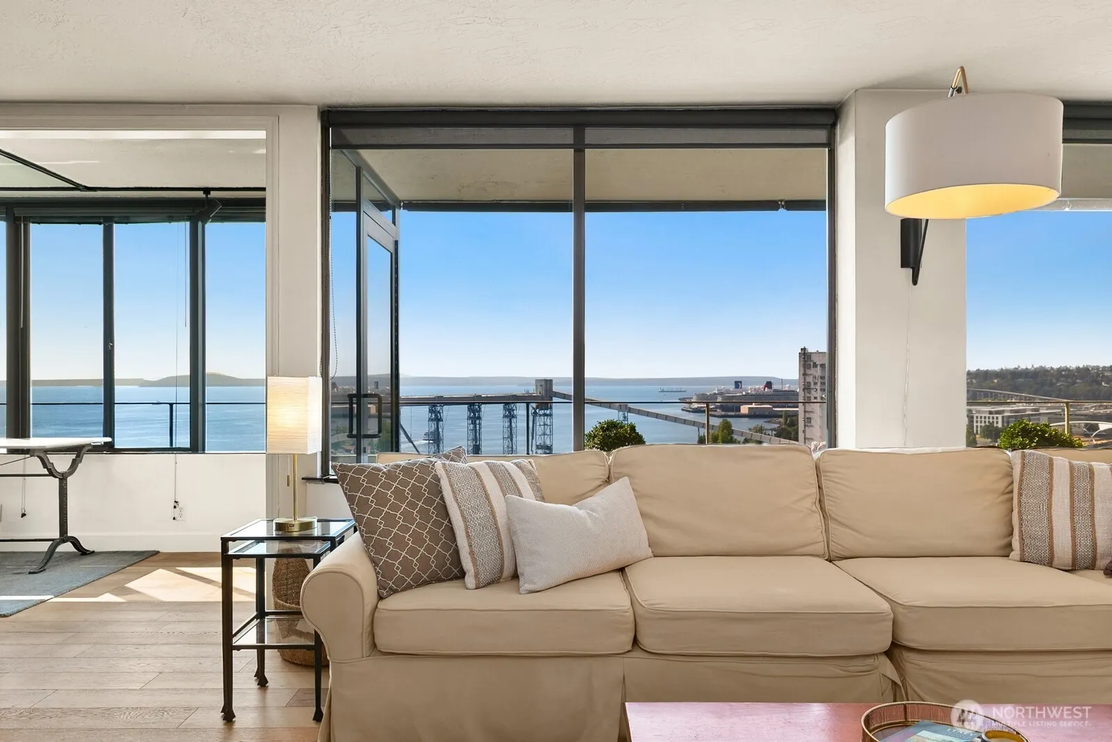 521 5th Avenue W #1003, Seattle, WA 98119