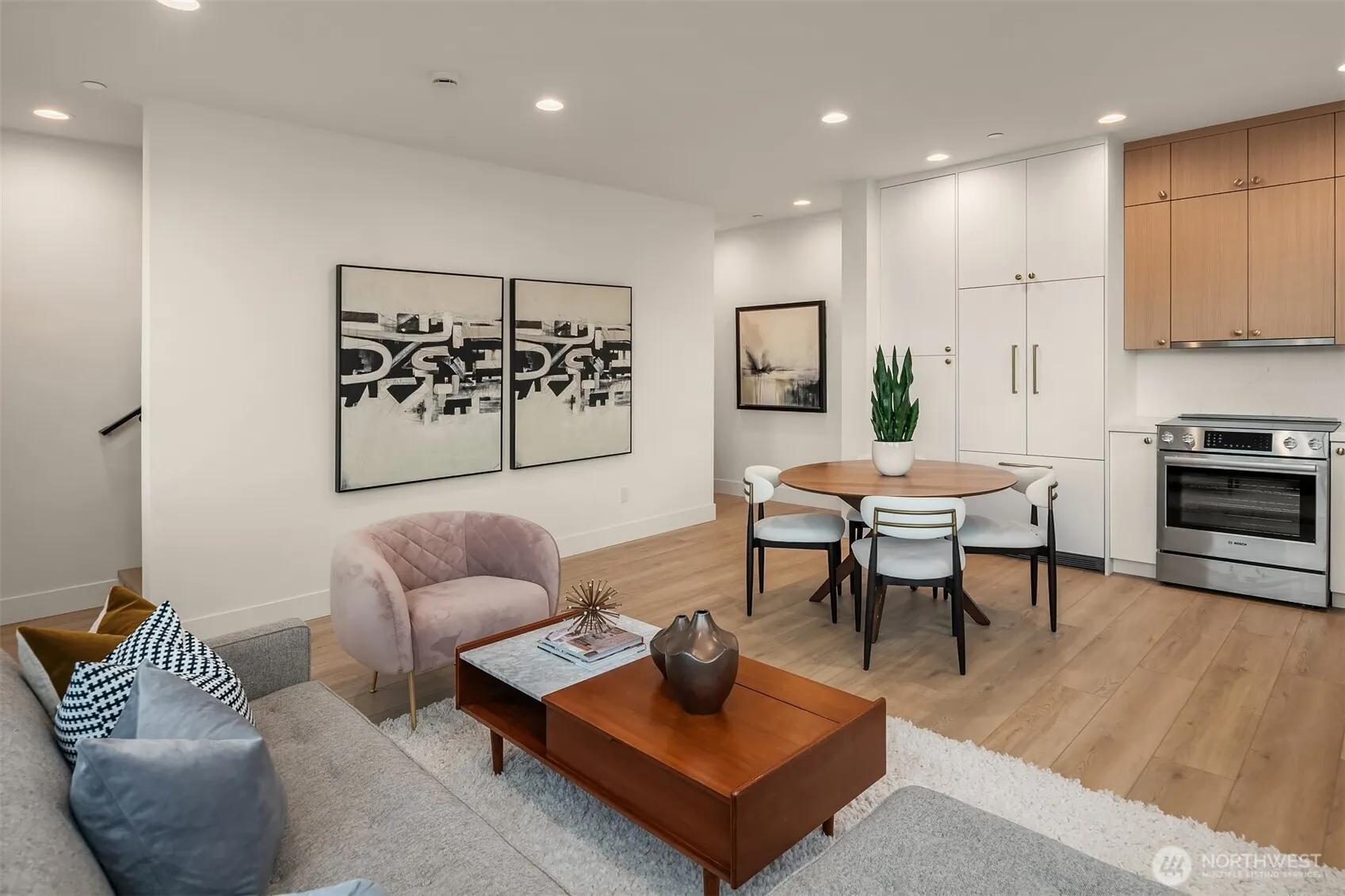 3612 Francis Avenue N, Seattle, WA 98103