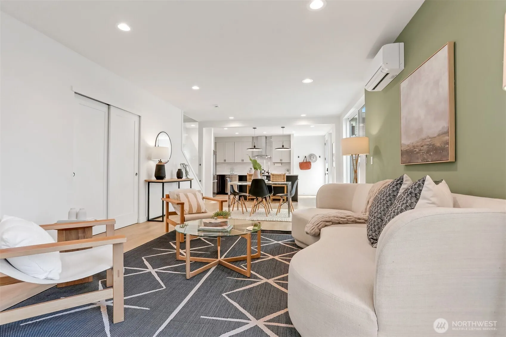 2636 NW 63rd Street , Seattle, WA 98107