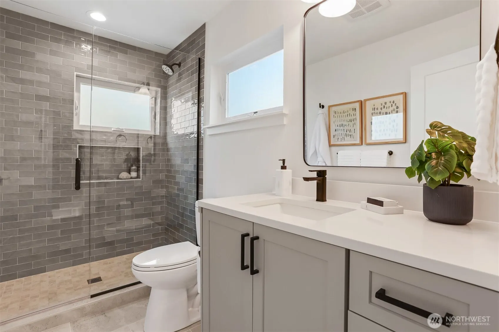 2636 NW 63rd Street , Seattle, WA 98107