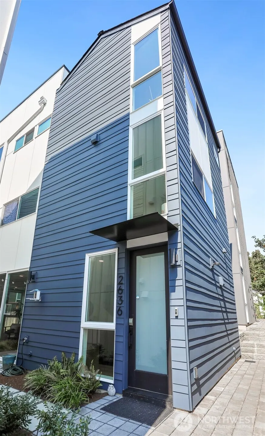 2636 NW 63rd Street , Seattle, WA 98107