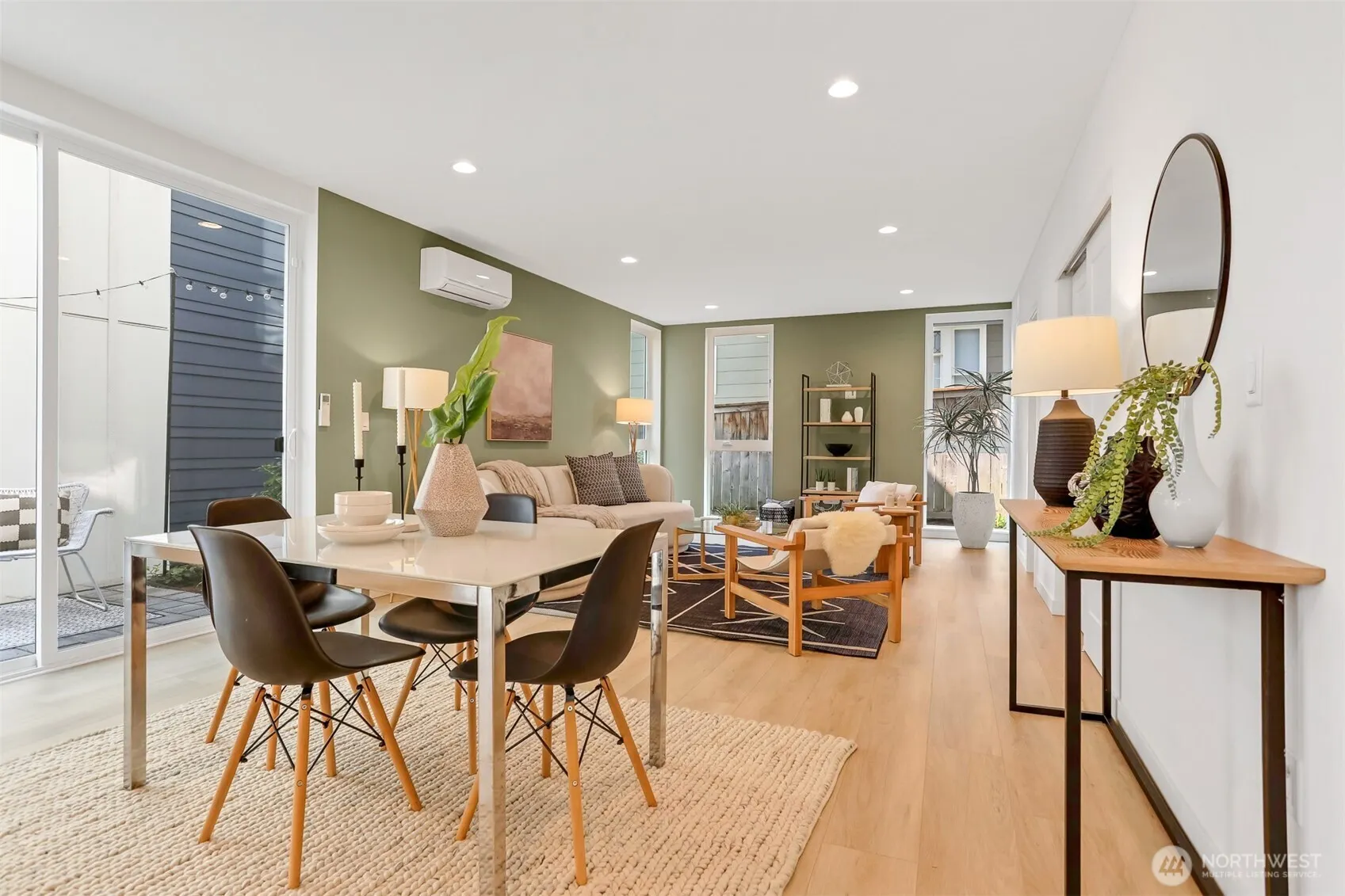 2636 NW 63rd Street , Seattle, WA 98107