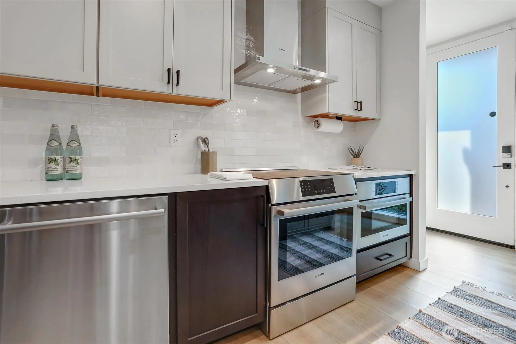 2636 NW 63rd Street , Seattle, WA 98107