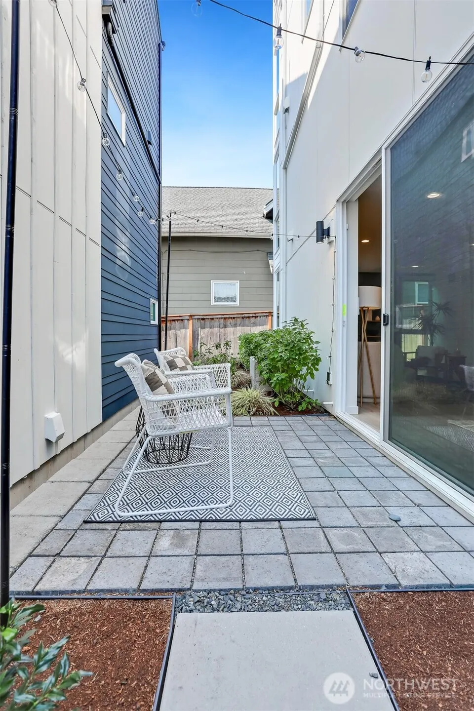 2636 NW 63rd Street , Seattle, WA 98107